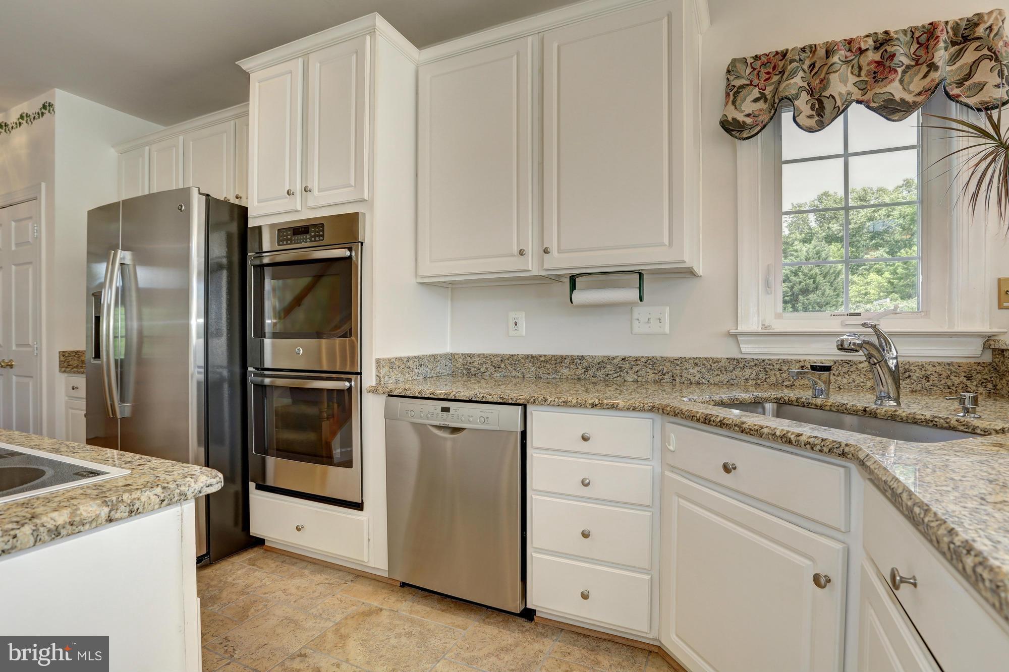 SPRING MEADOWS - Residential