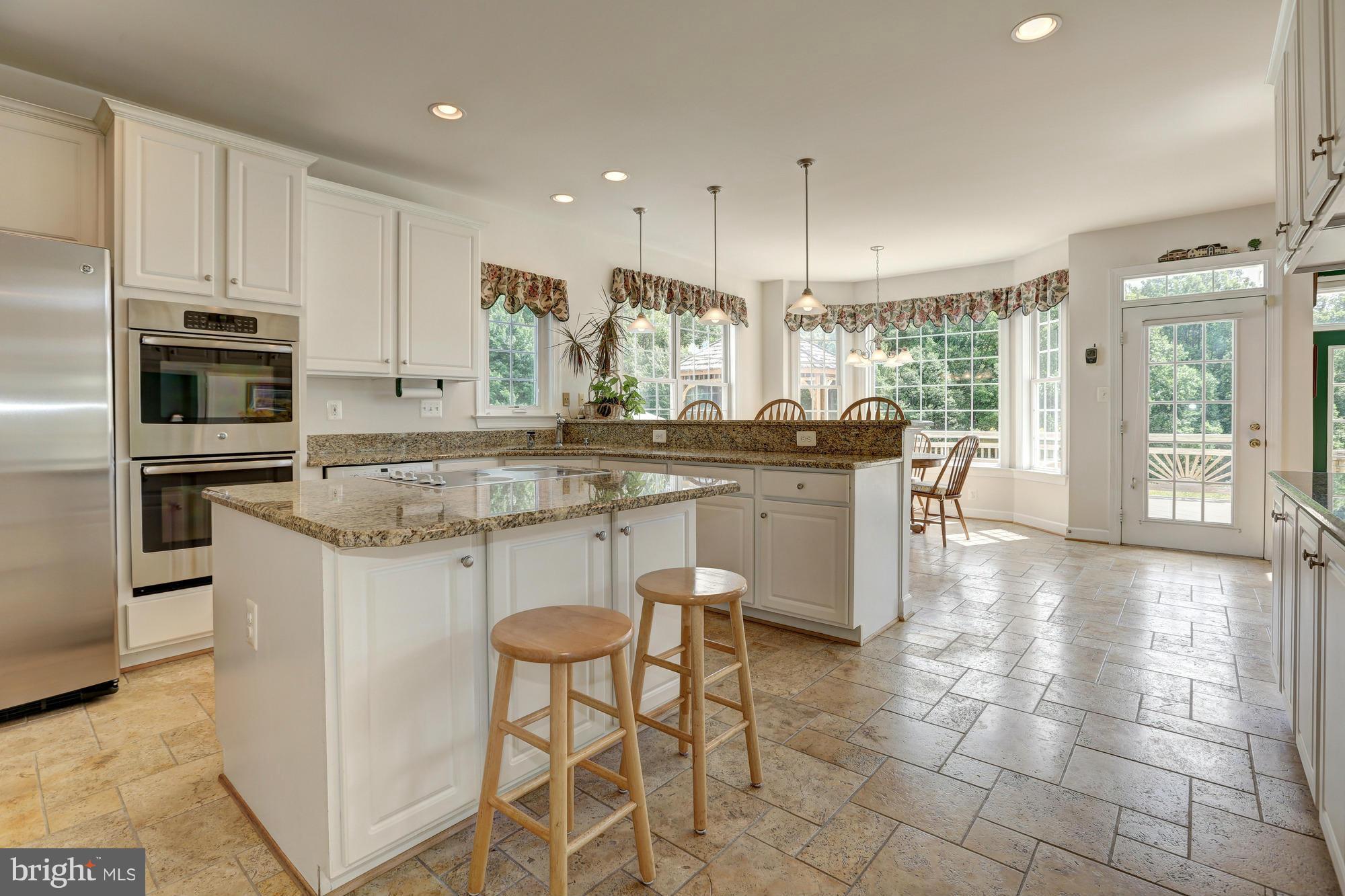 SPRING MEADOWS - Residential