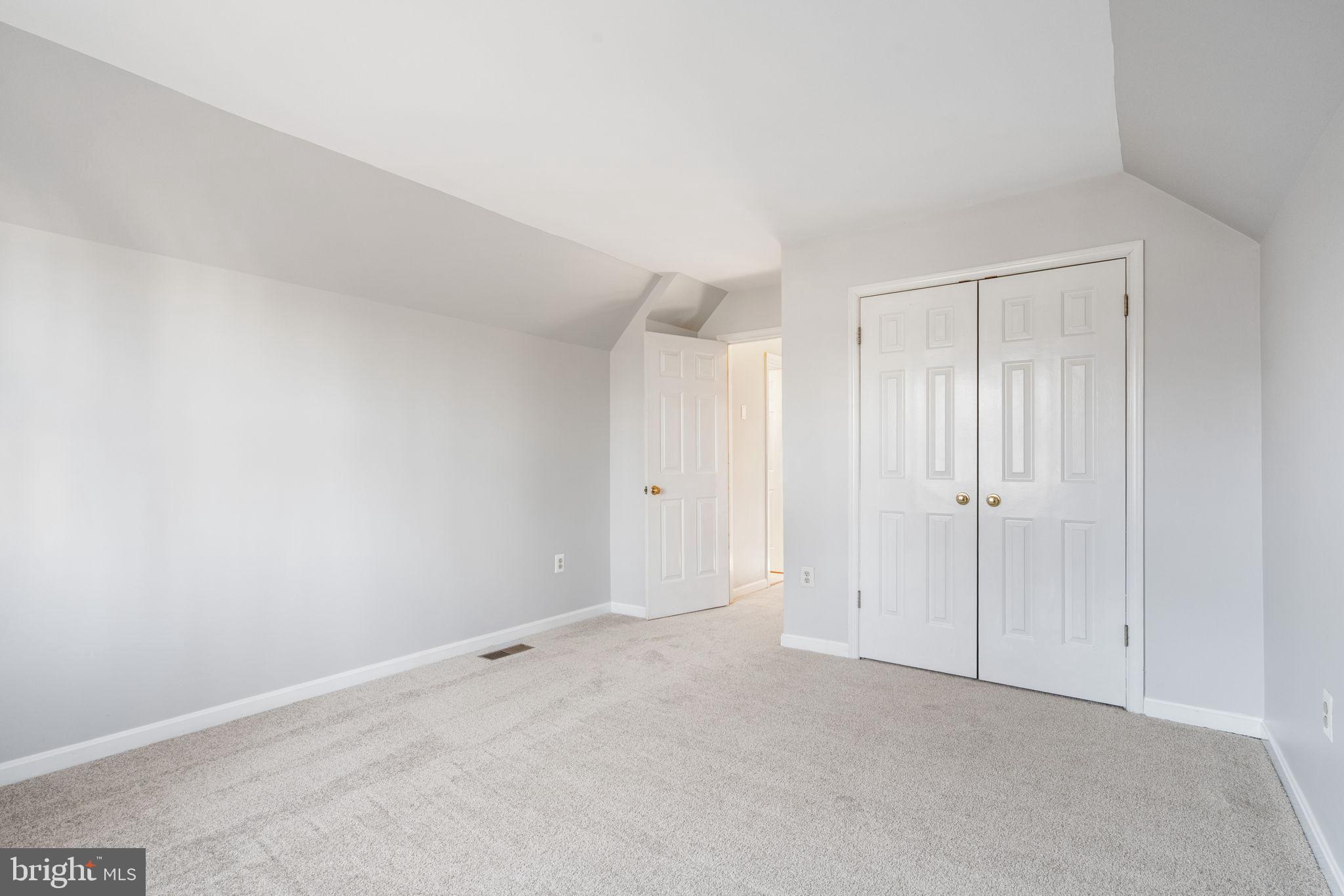 WARRENTON LAKES - Residential