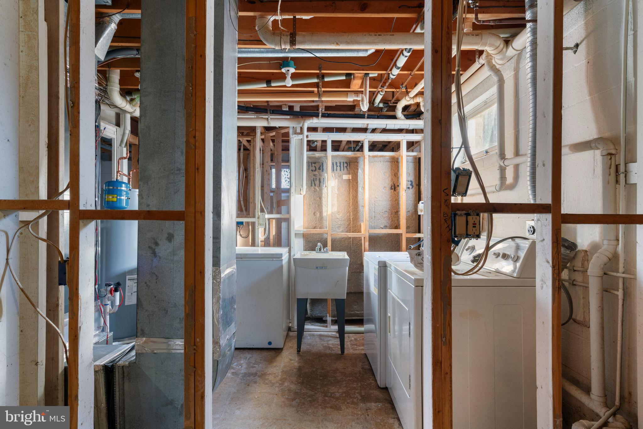 WARRENTON LAKES - Residential