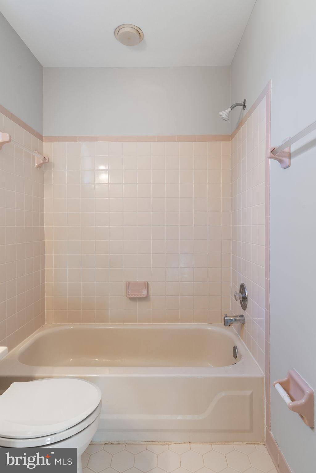 WARRENTON LAKES - Residential