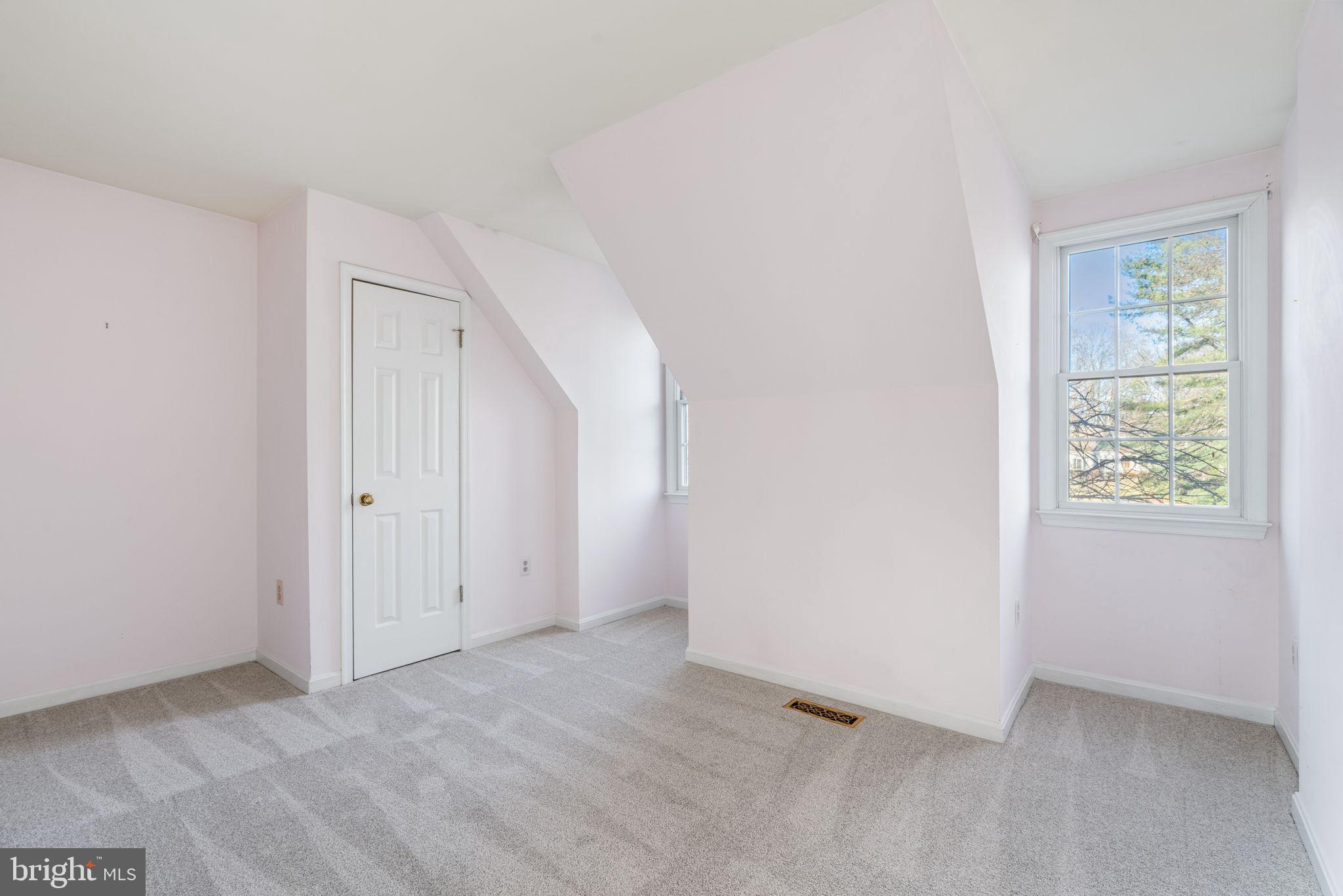 WARRENTON LAKES - Residential