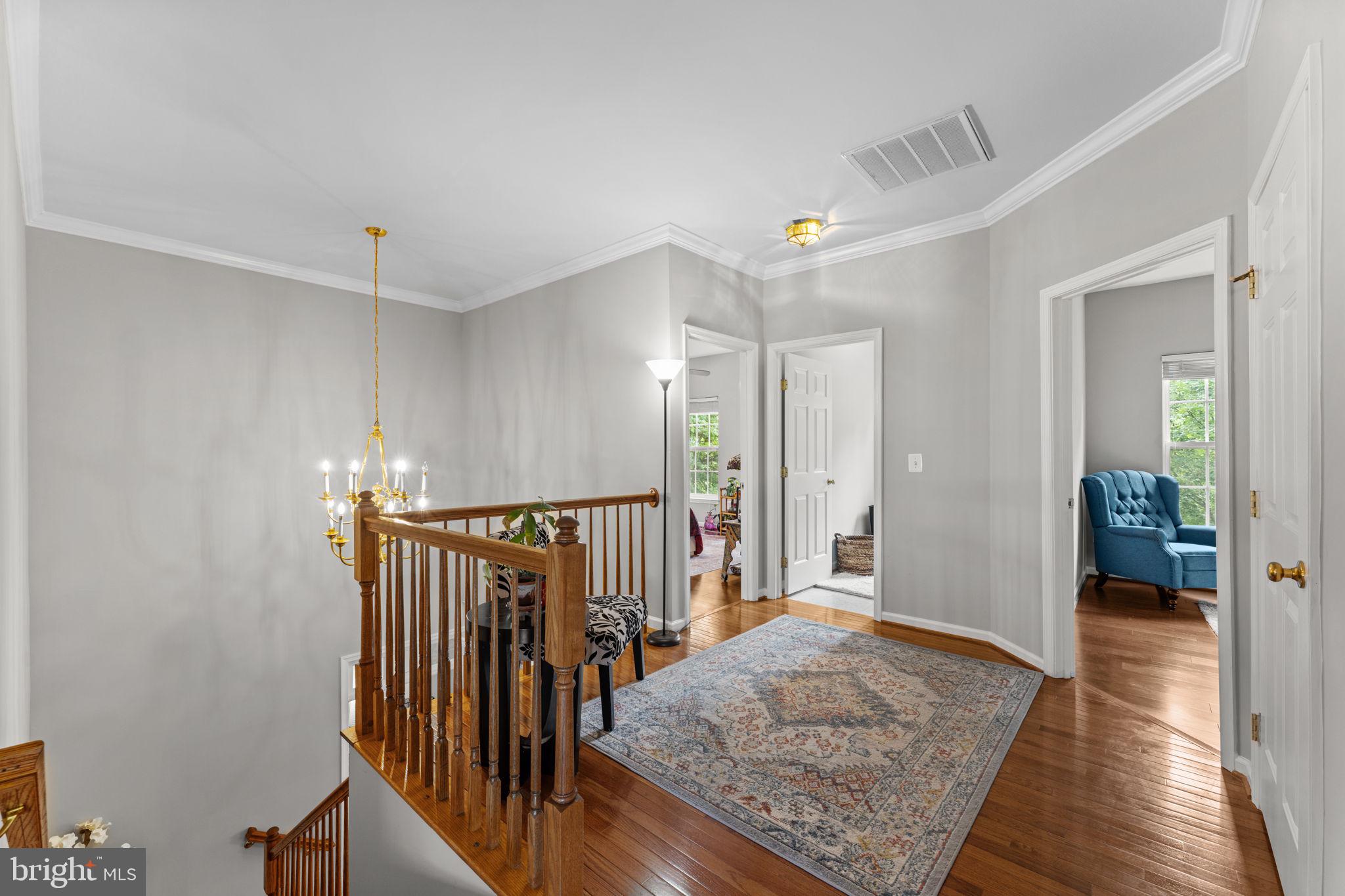 EAST HILL - Residential