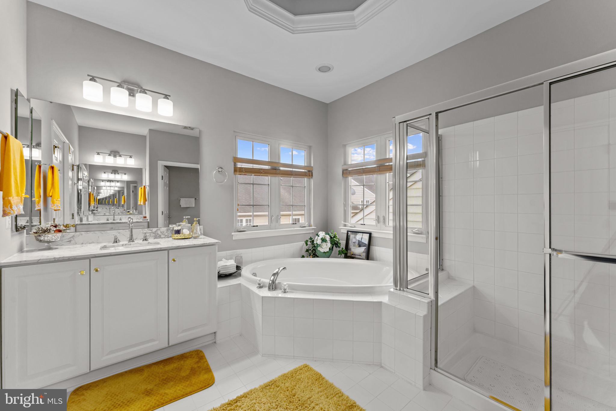 EAST HILL - Residential