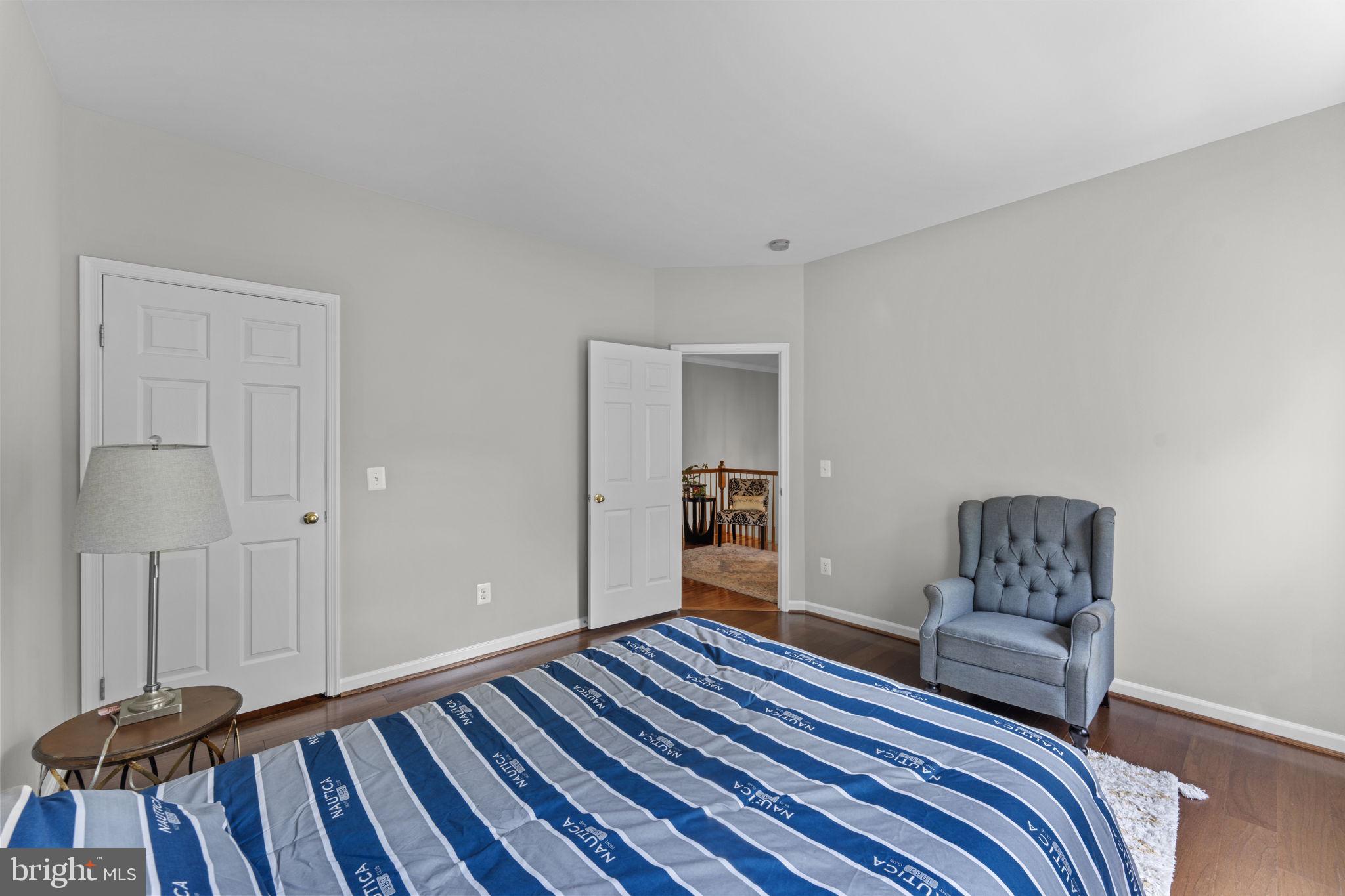 EAST HILL - Residential