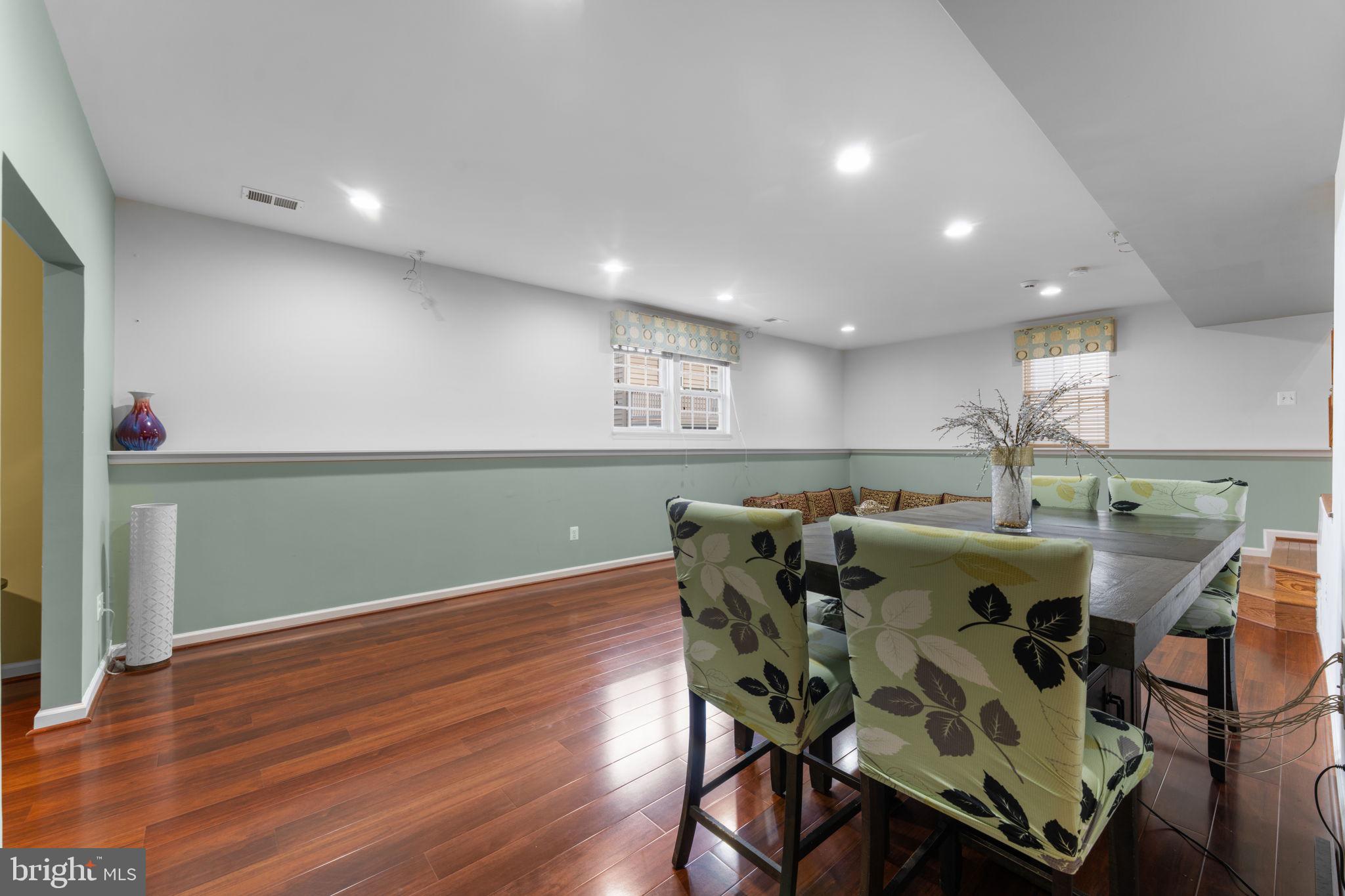 EAST HILL - Residential