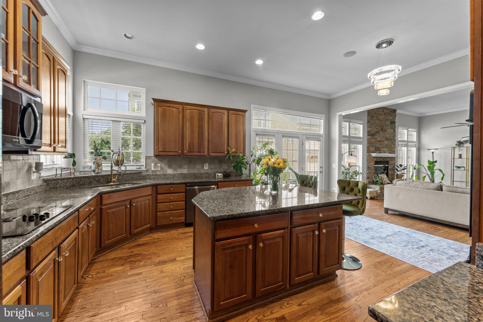 EAST HILL - Residential