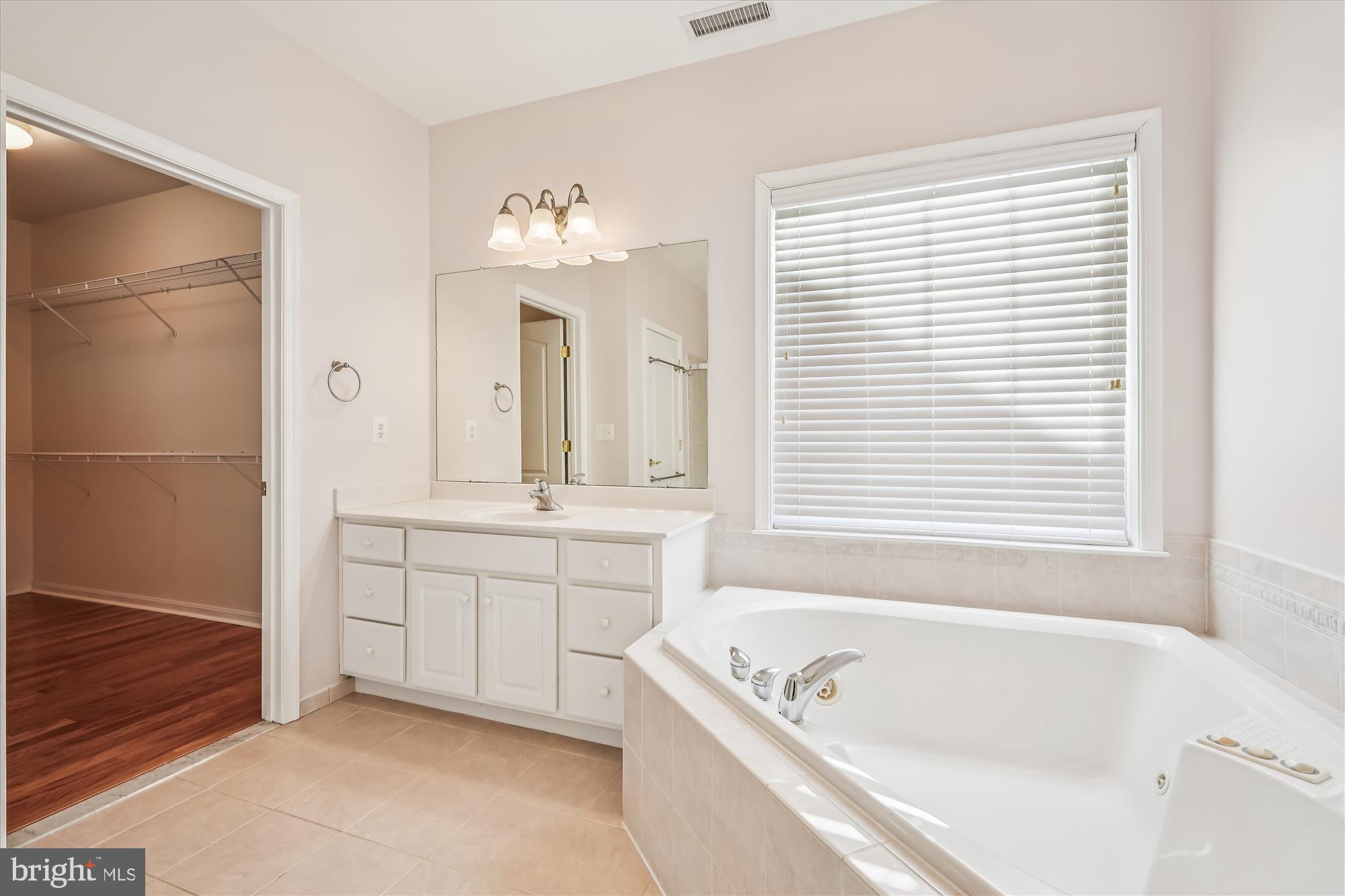 EASTON CLUB EAST - Residential