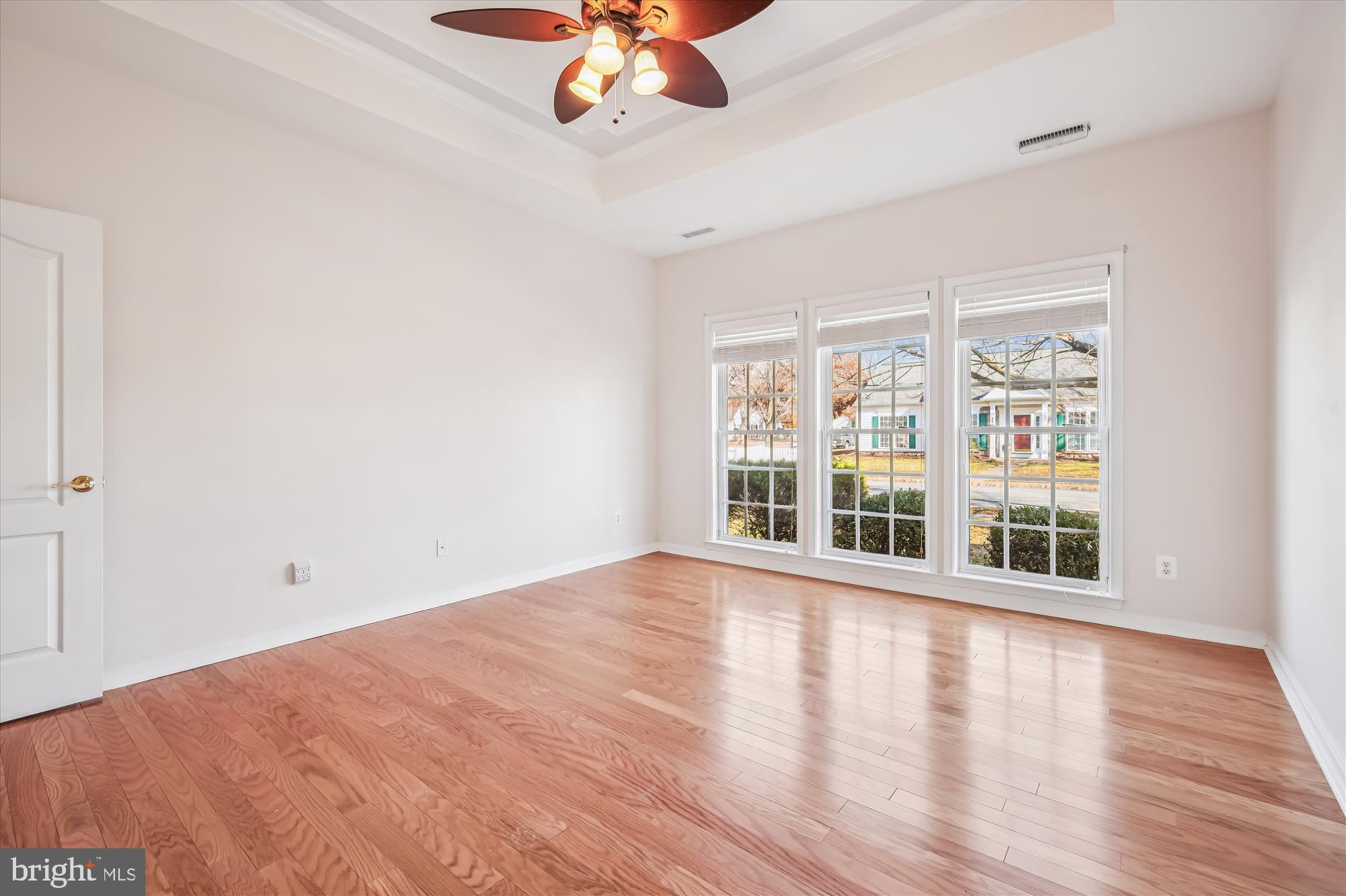 EASTON CLUB EAST - Residential