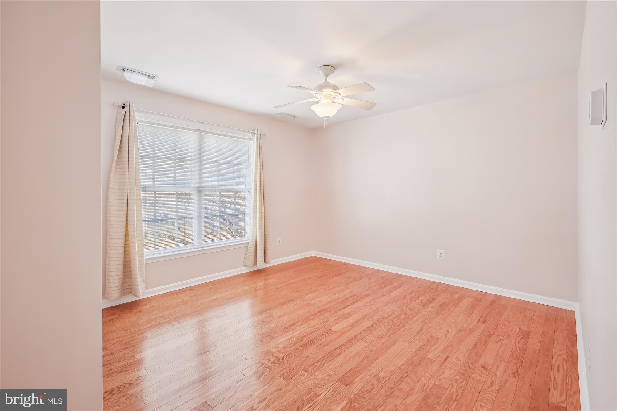 EASTON CLUB EAST - Residential