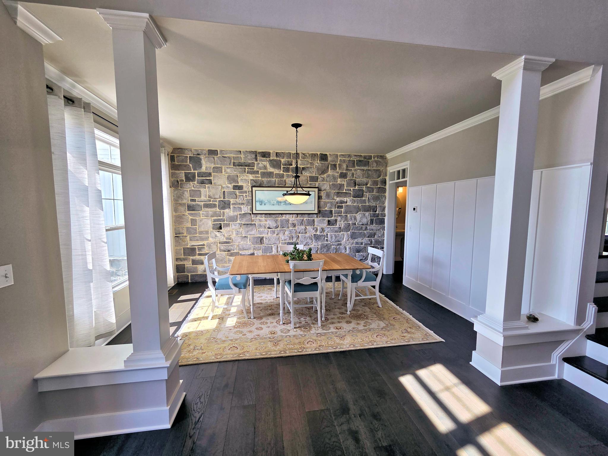 1071 VALLEY CROSSING DRIVE