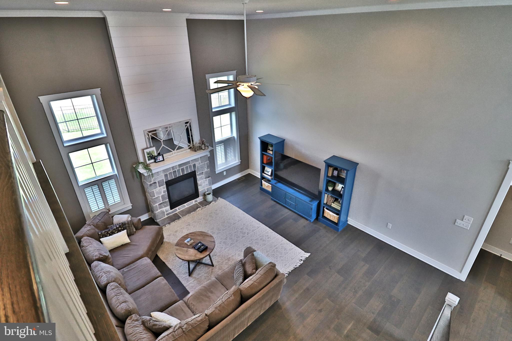 1071 VALLEY CROSSING DRIVE