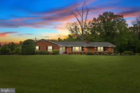 5436 Balls Mill Road, Midland, VA MLS: VAFQ2016572