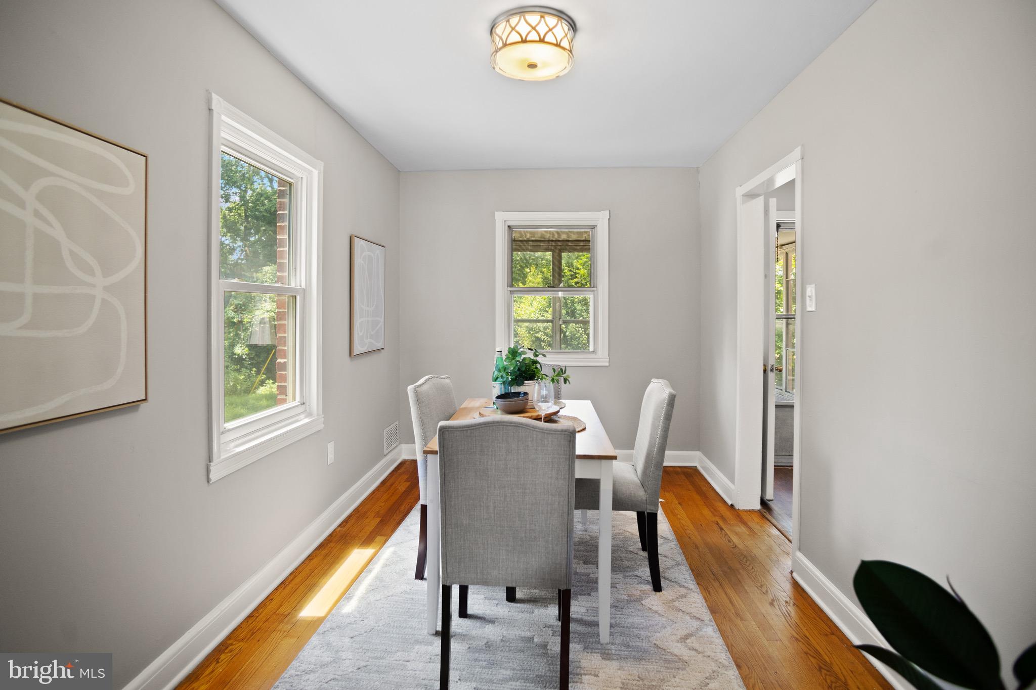 MEDFIELD - Residential