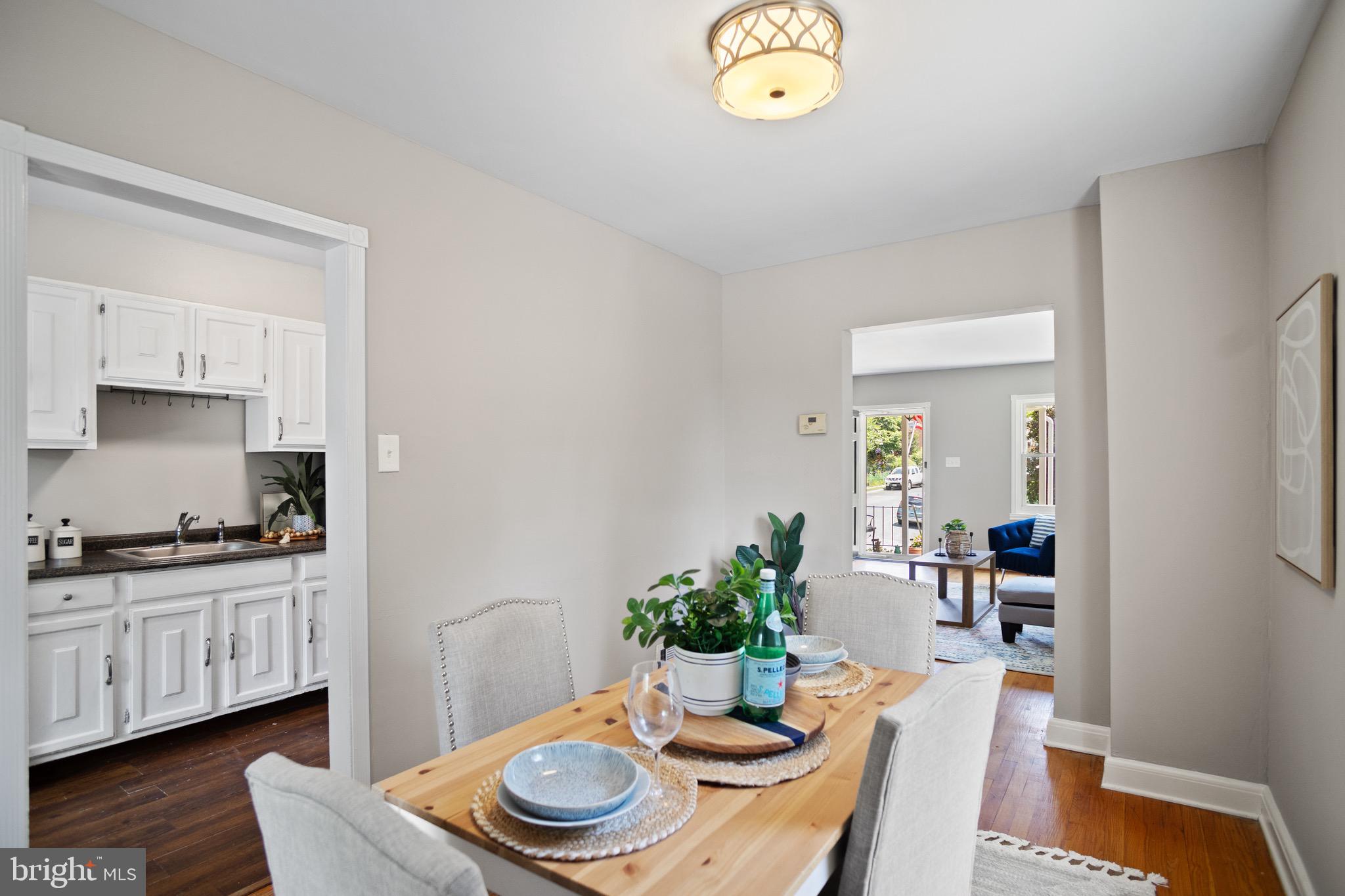 MEDFIELD - Residential