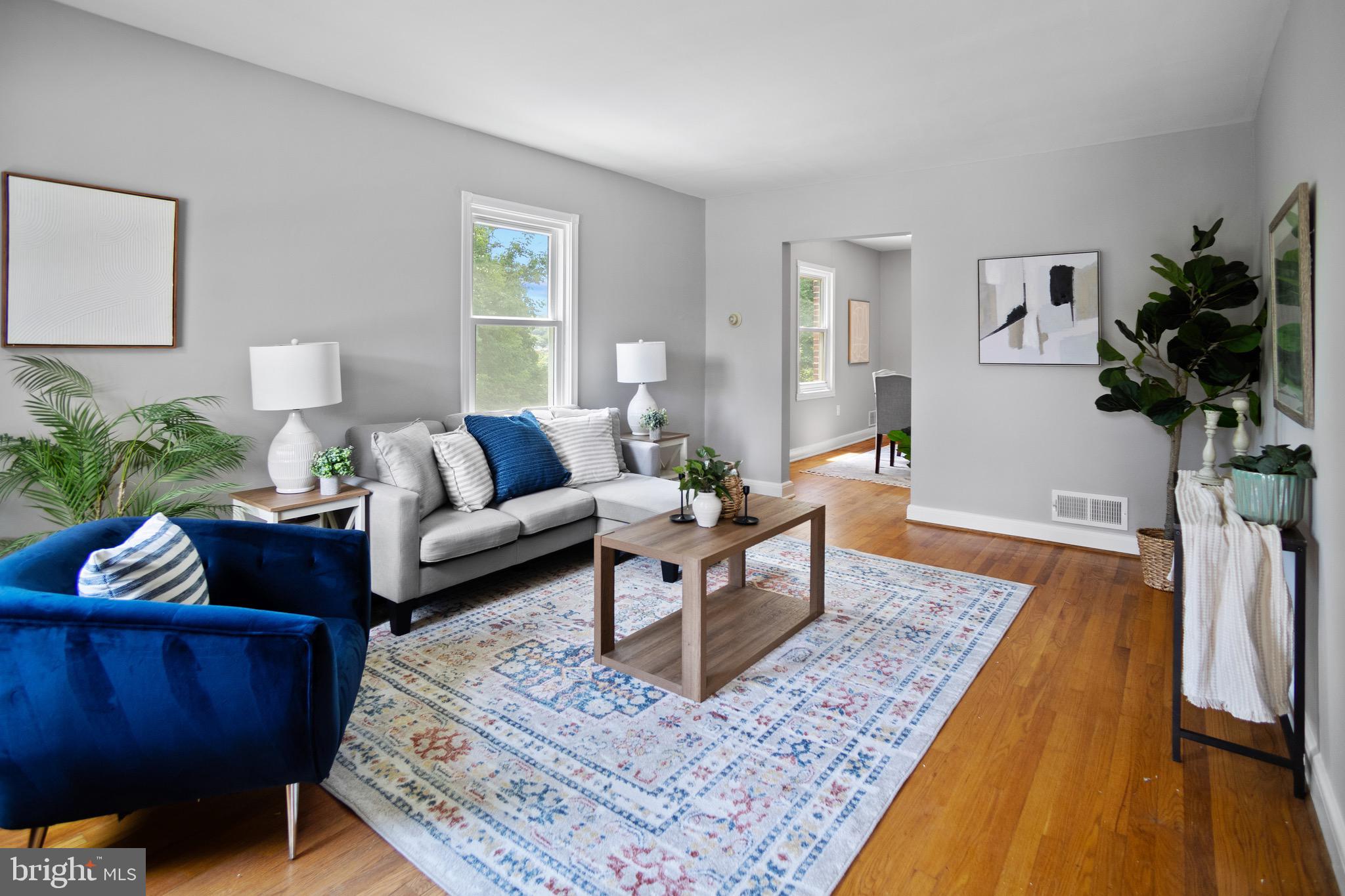 MEDFIELD - Residential