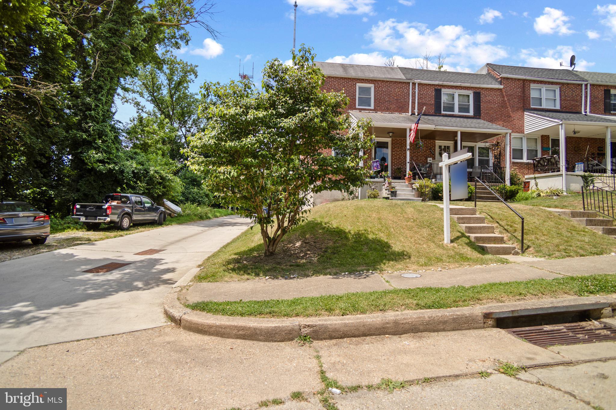 MEDFIELD - Residential