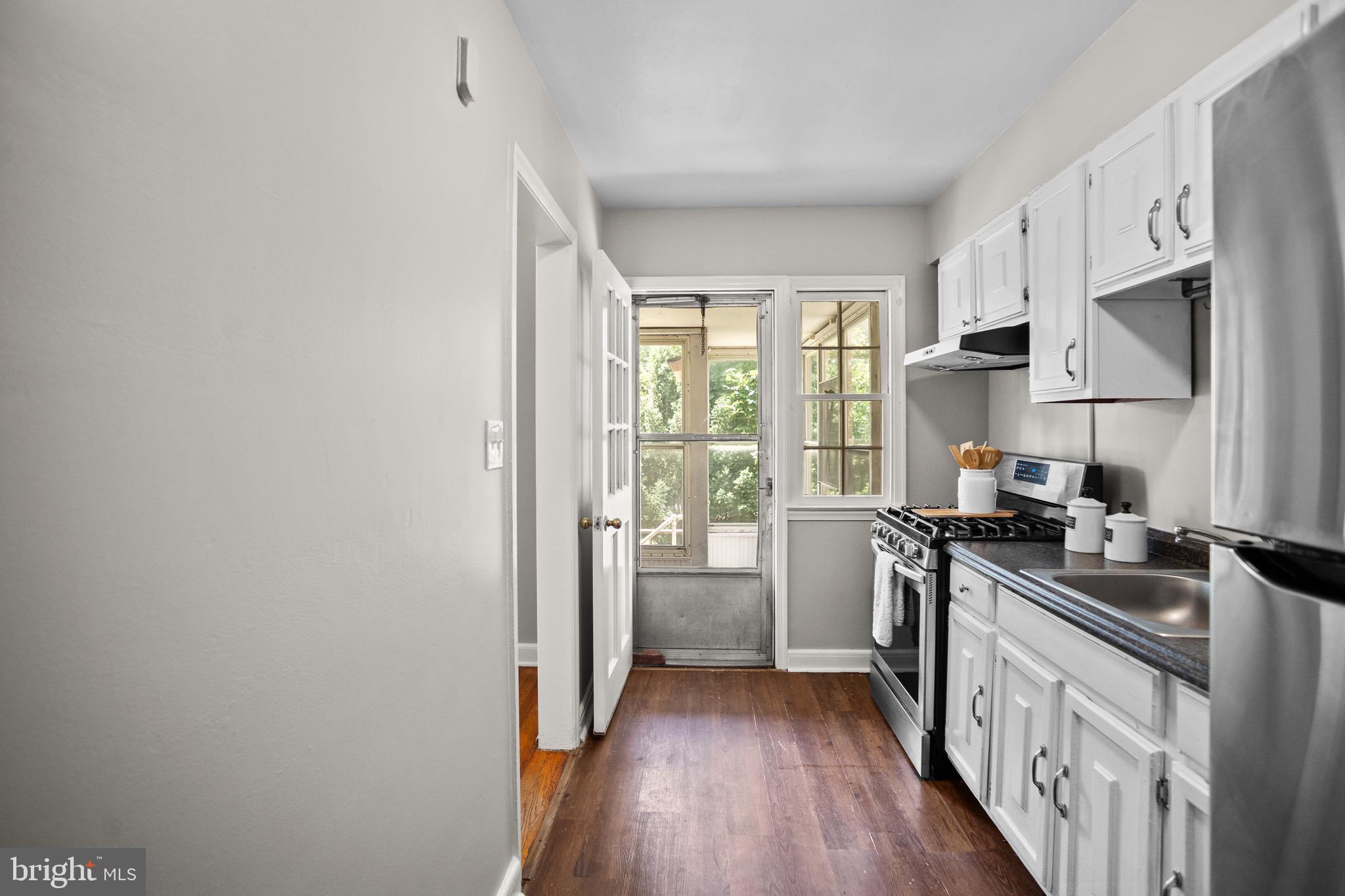 MEDFIELD - Residential