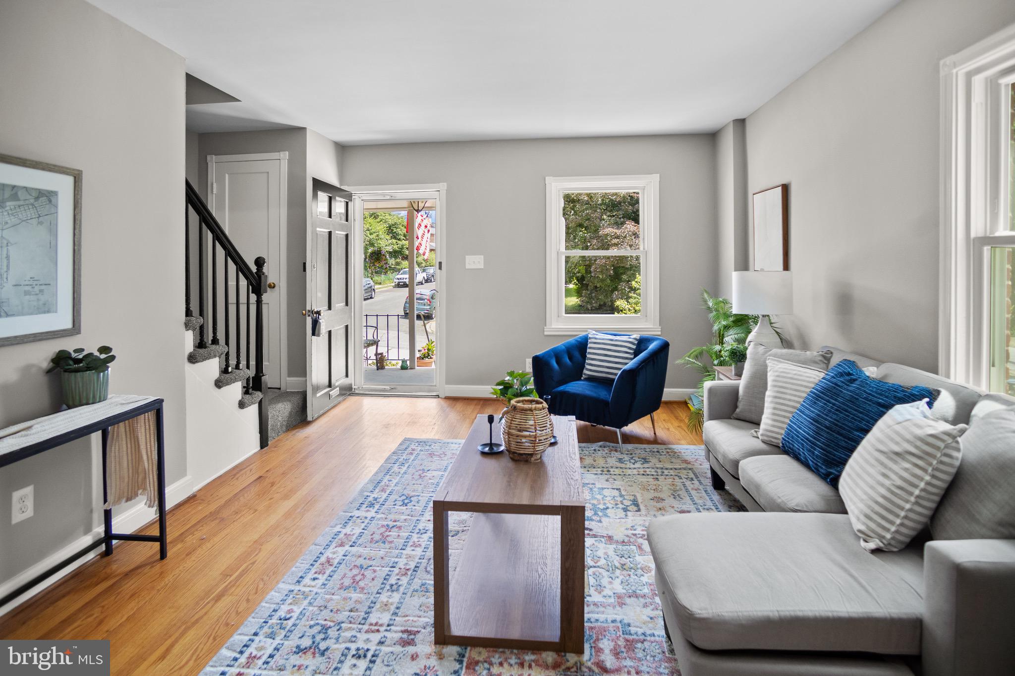 MEDFIELD - Residential