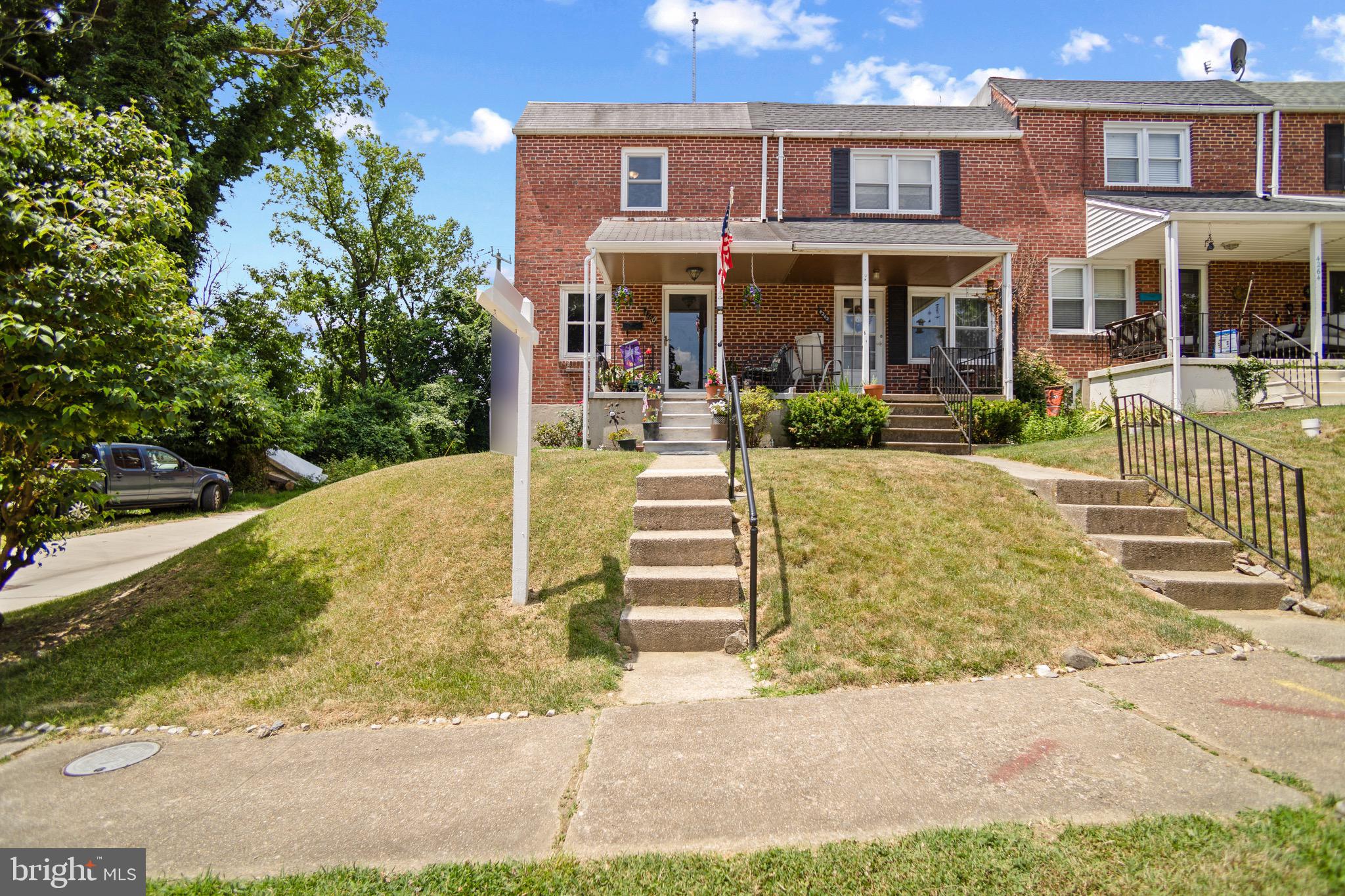 MEDFIELD - Residential