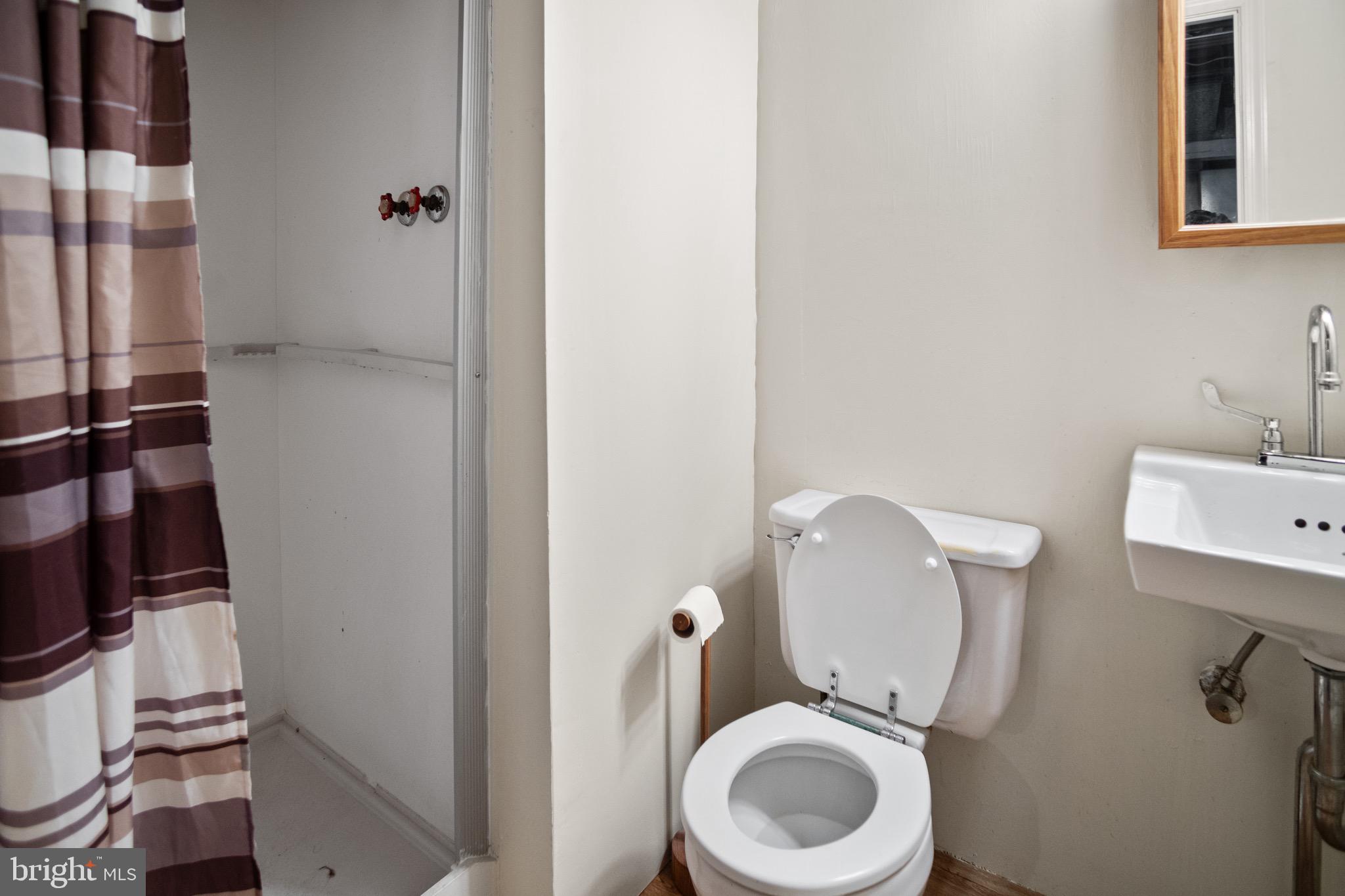 MEDFIELD - Residential