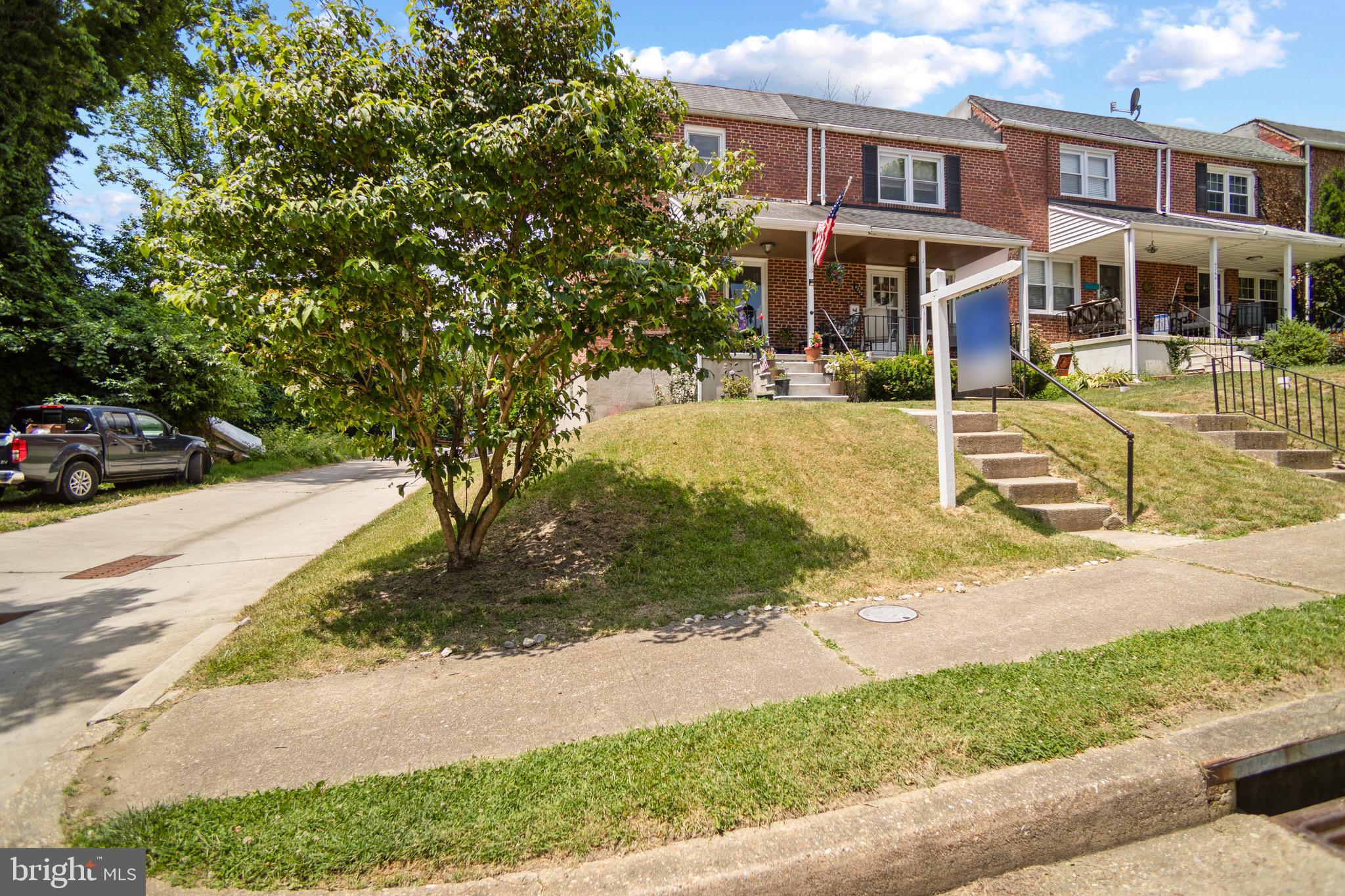 MEDFIELD - Residential