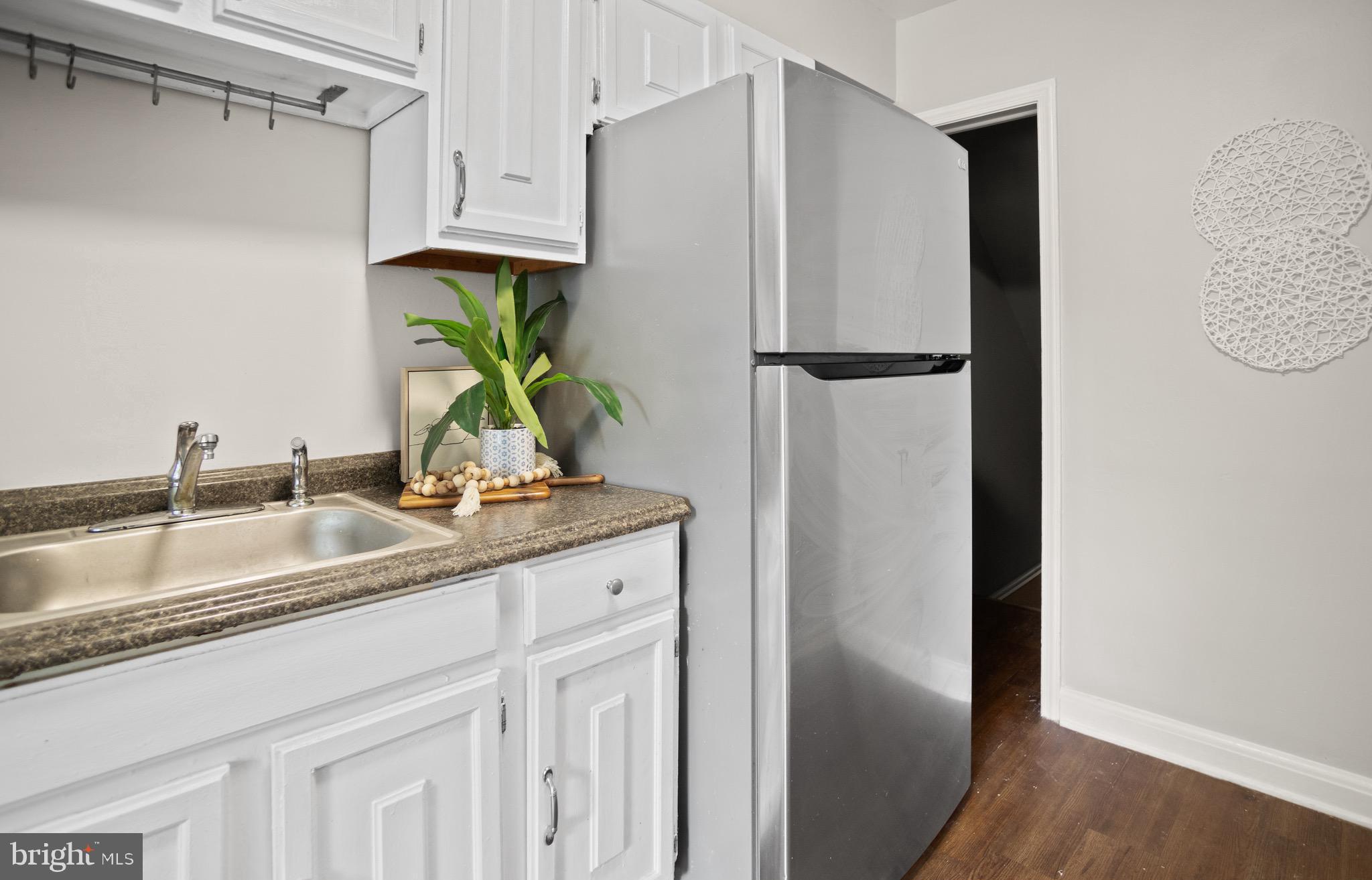 MEDFIELD - Residential