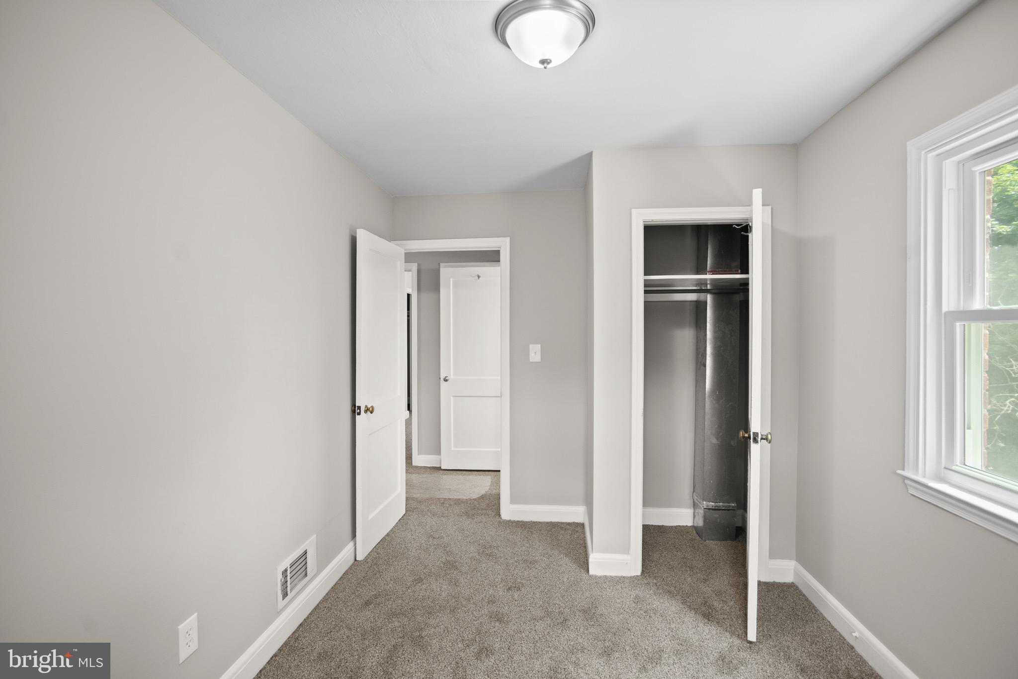 MEDFIELD - Residential