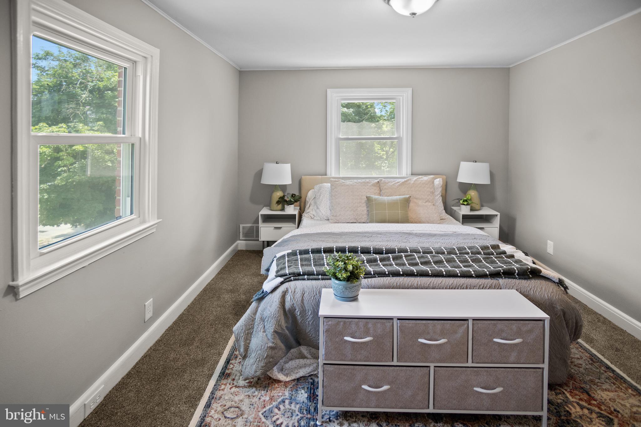 MEDFIELD - Residential