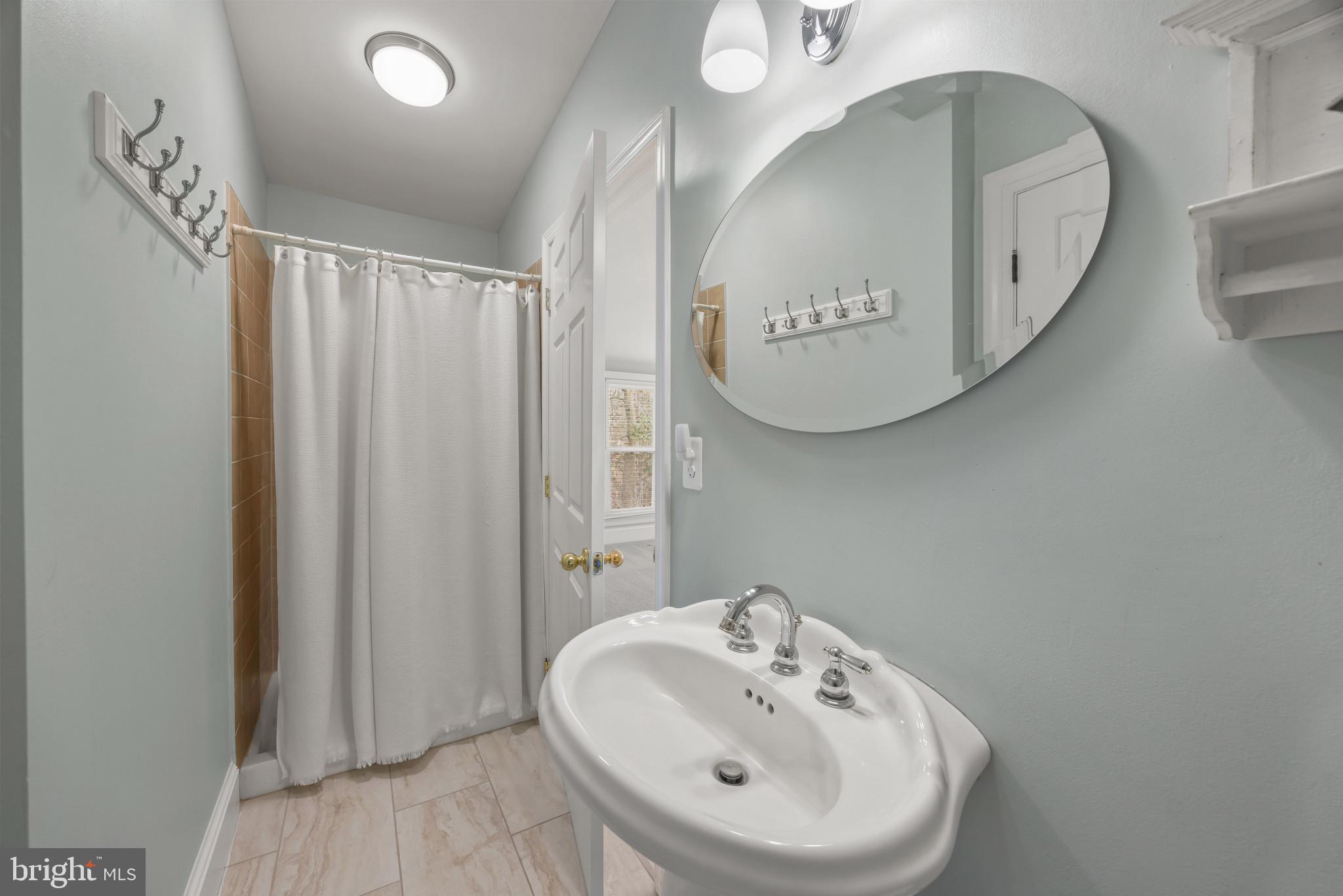 HARBOR HILLS - Residential