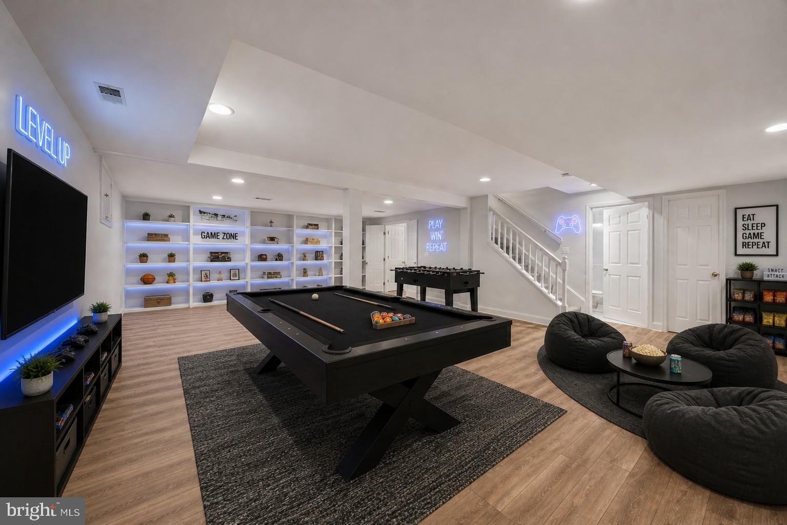 HARBOR HILLS - Residential