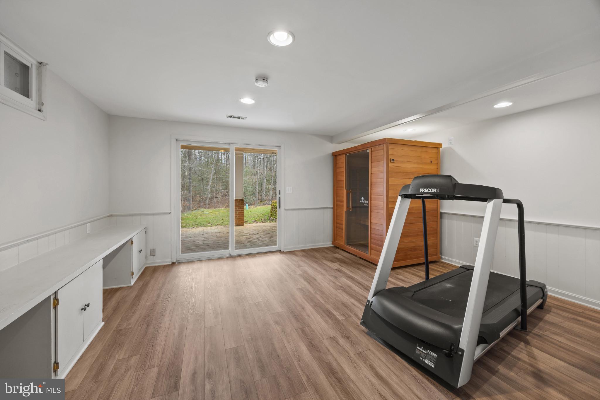 HARBOR HILLS - Residential