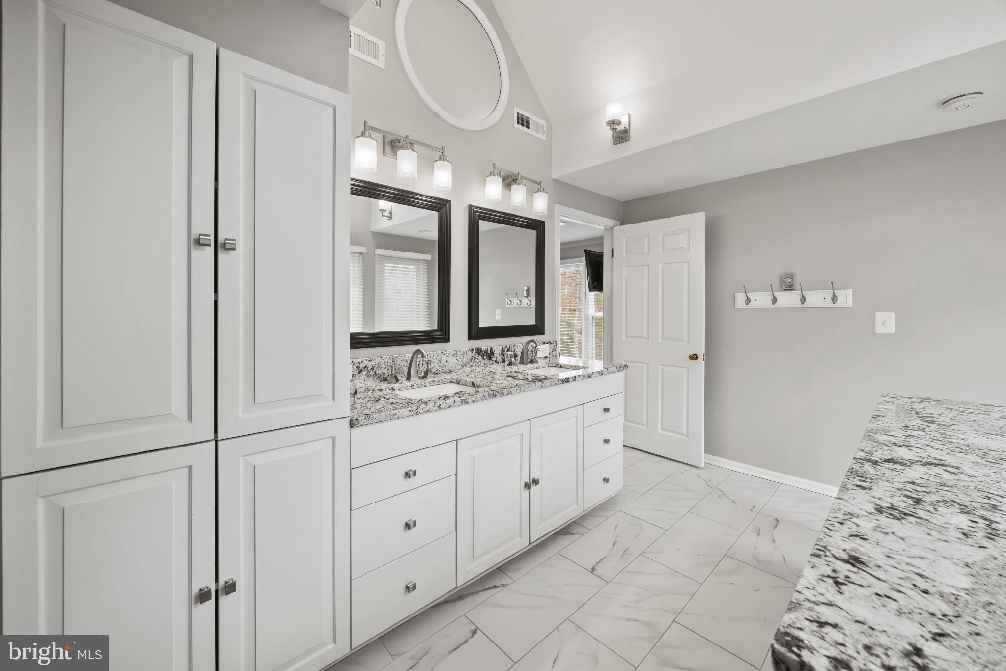 HARBOR HILLS - Residential