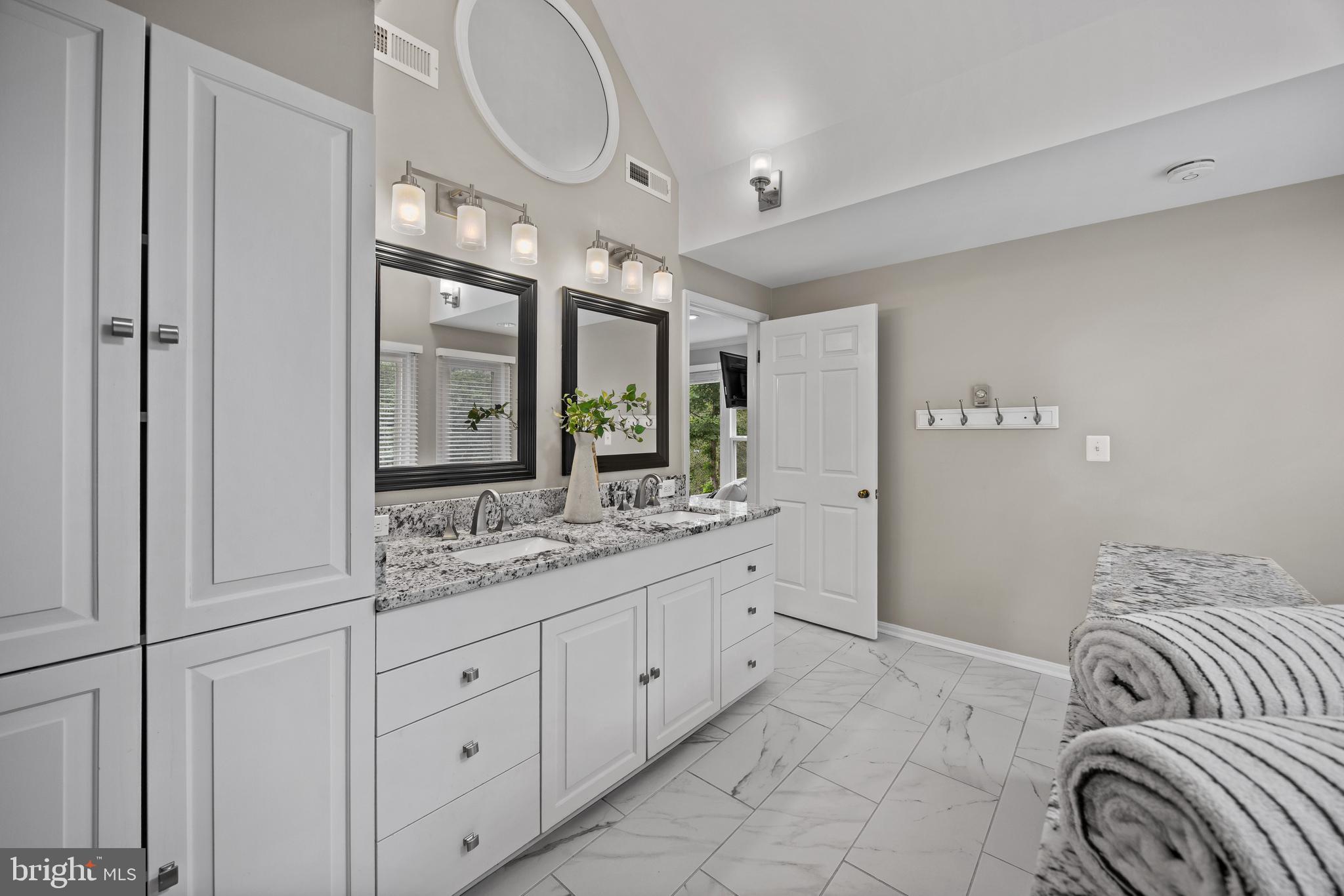 HARBOR HILLS - Residential