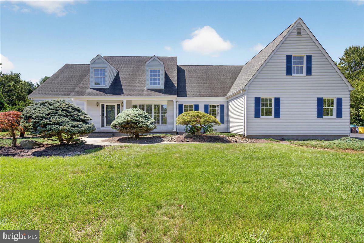 17 HUNTINGTON DRIVE