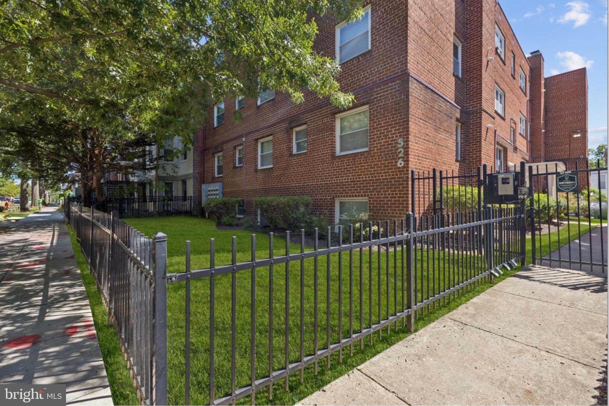 526 KENYON STREET NW 201