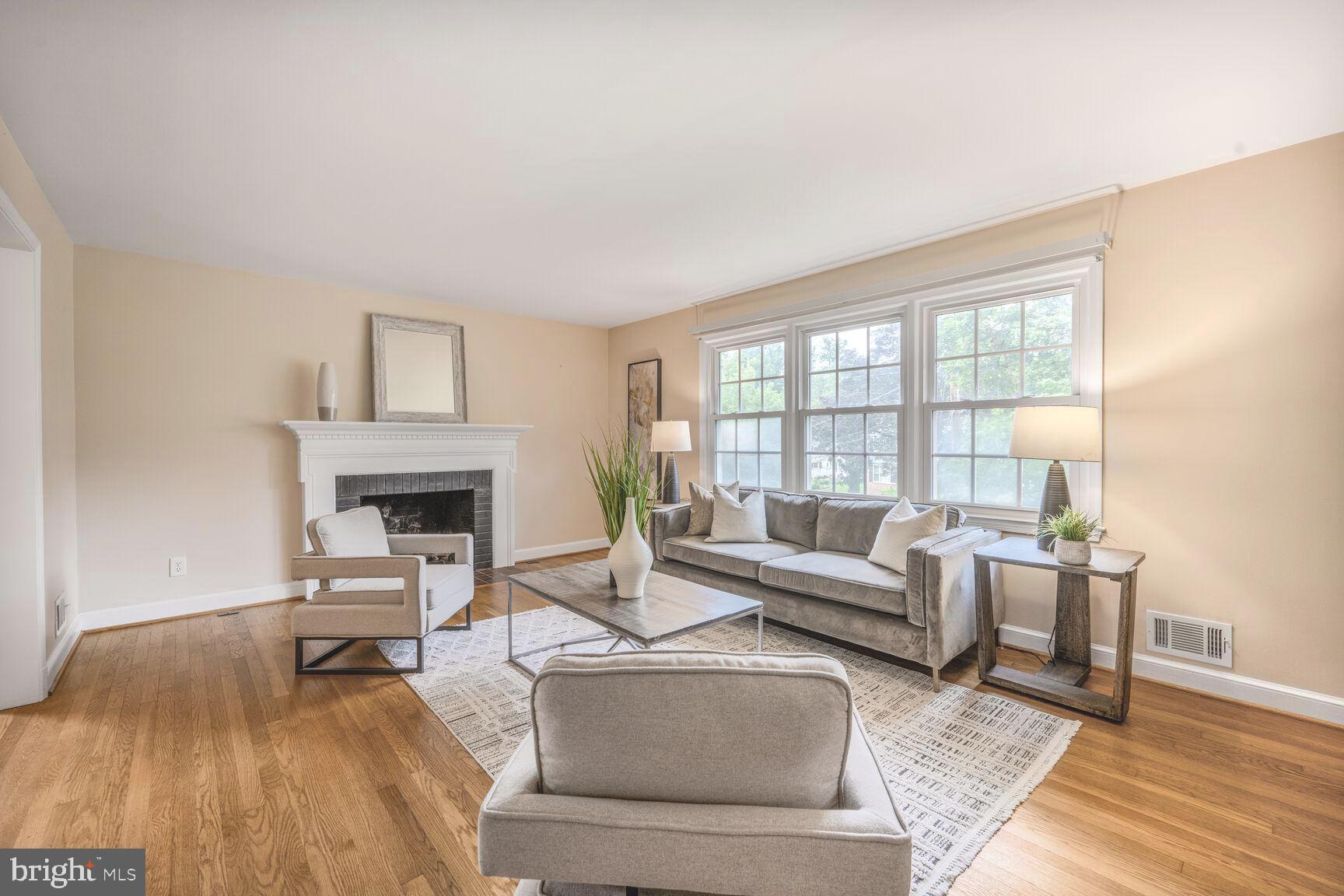 7805 FULBRIGHT COURT