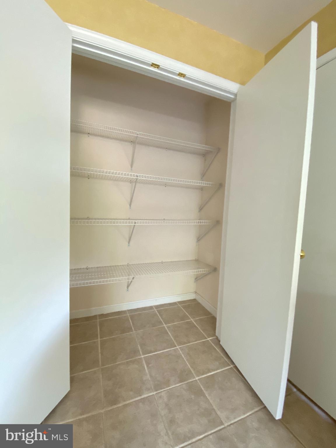 KINGS PARK - Residential Lease