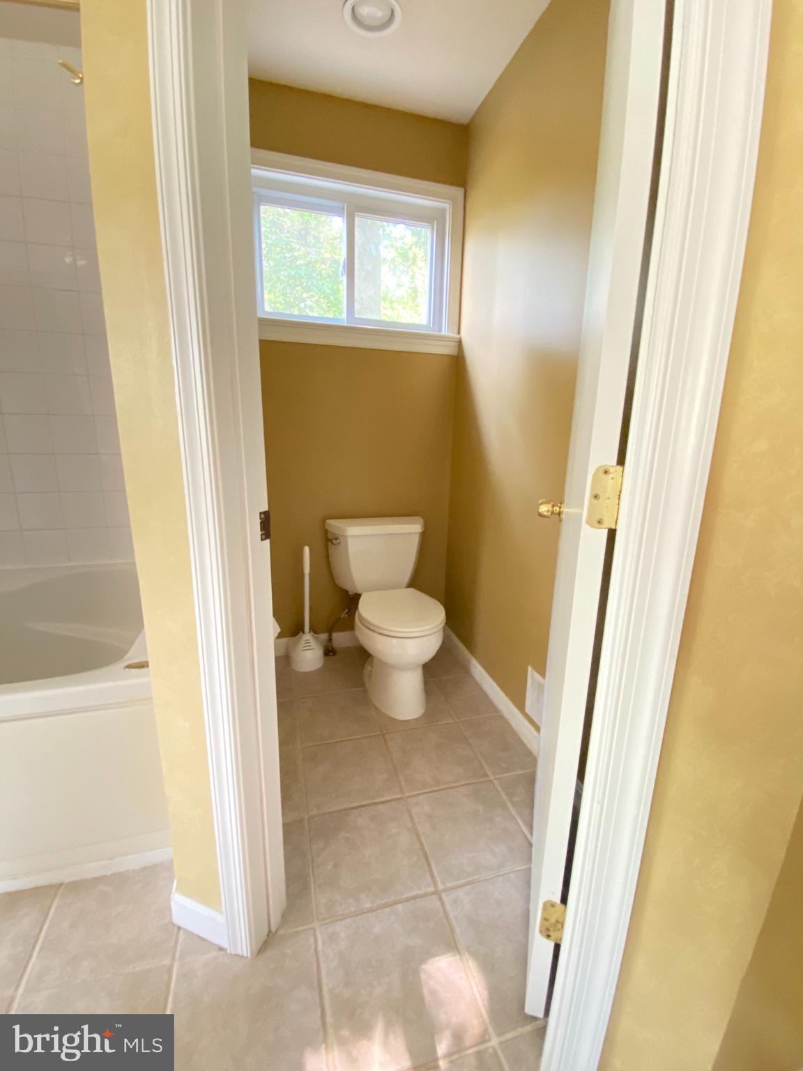 KINGS PARK - Residential Lease