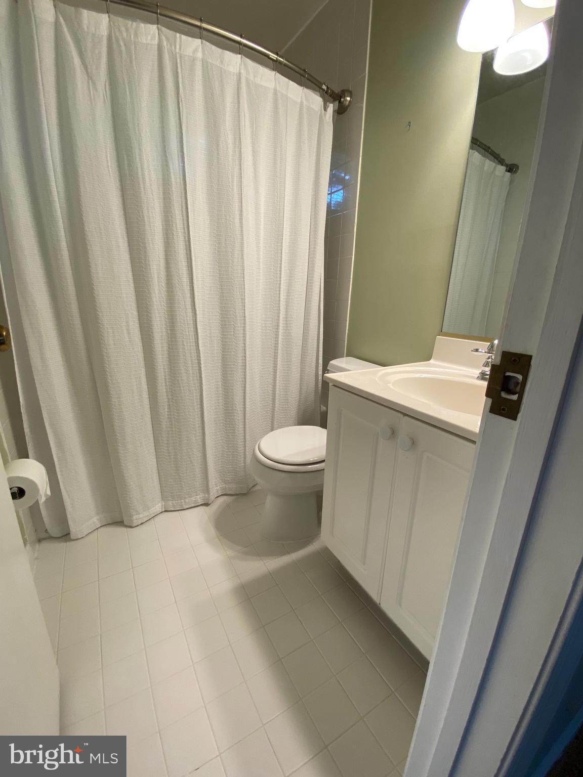 KINGS PARK - Residential Lease