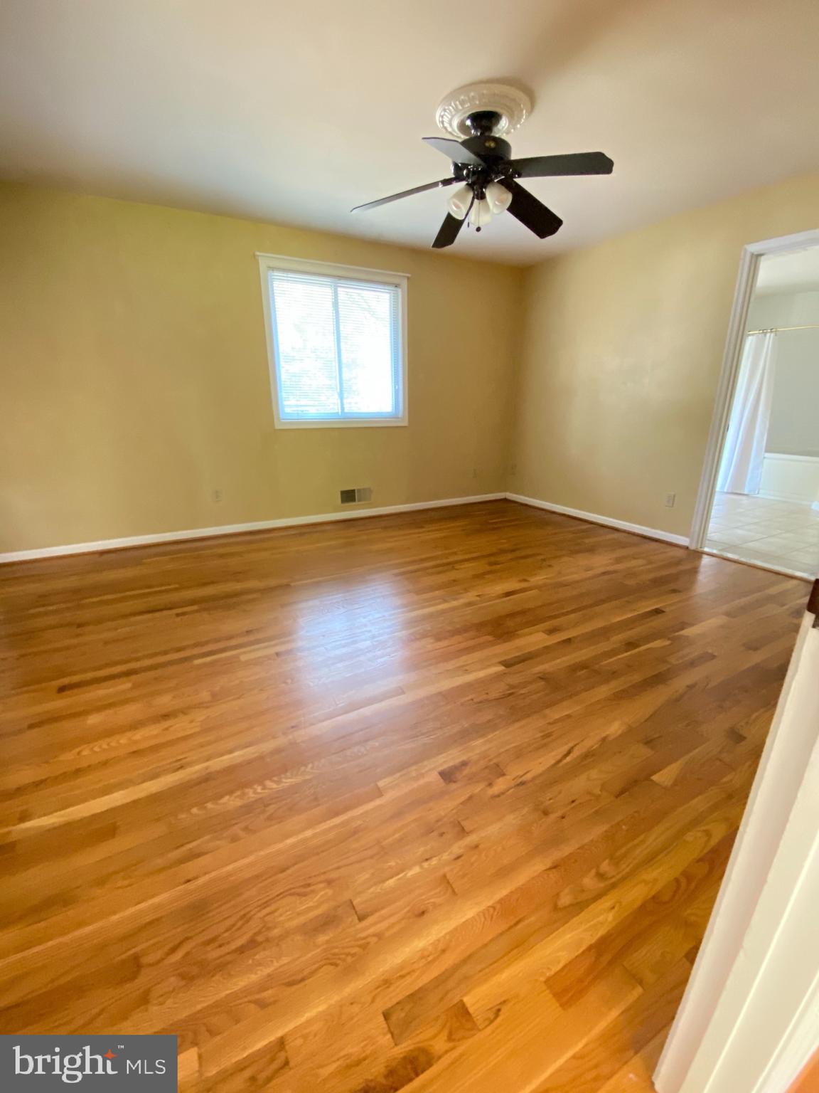 KINGS PARK - Residential Lease