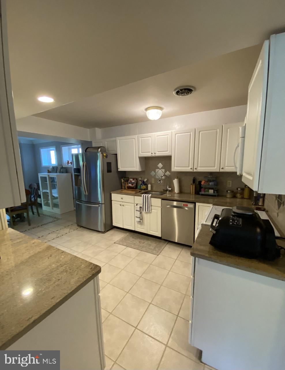 KINGS PARK - Residential Lease