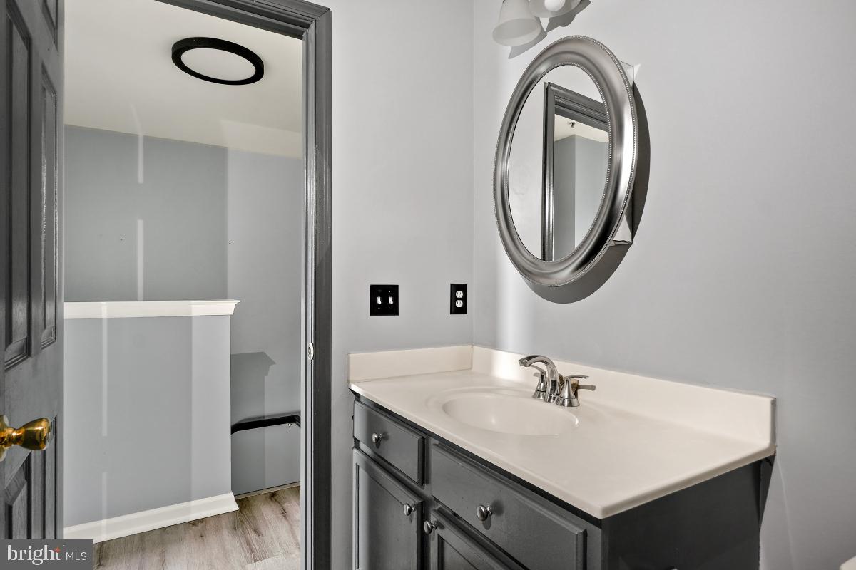 STONEGATE - Residential Lease