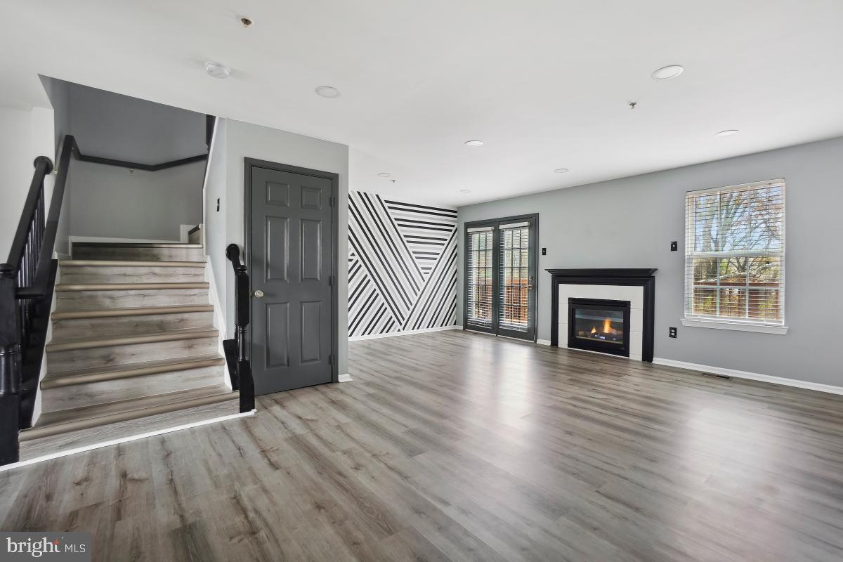 STONEGATE - Residential Lease