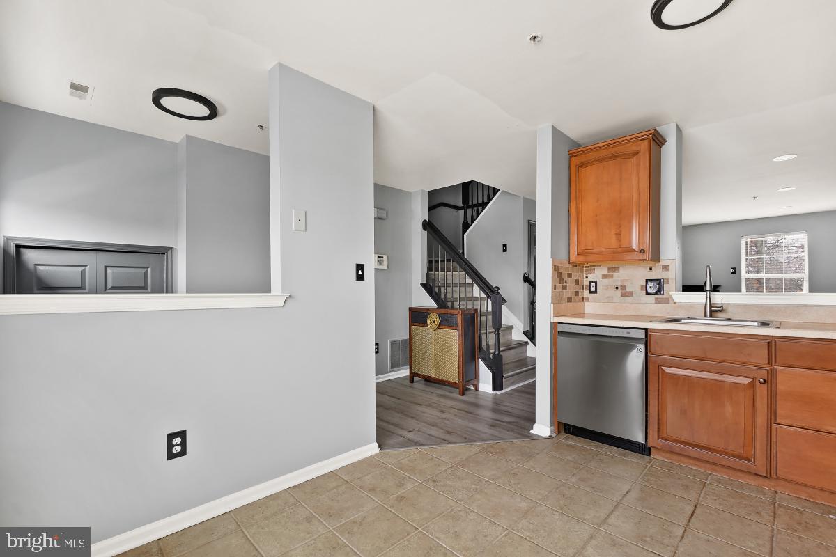 STONEGATE - Residential Lease