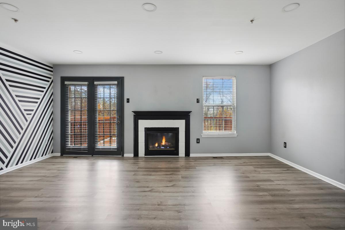 STONEGATE - Residential Lease