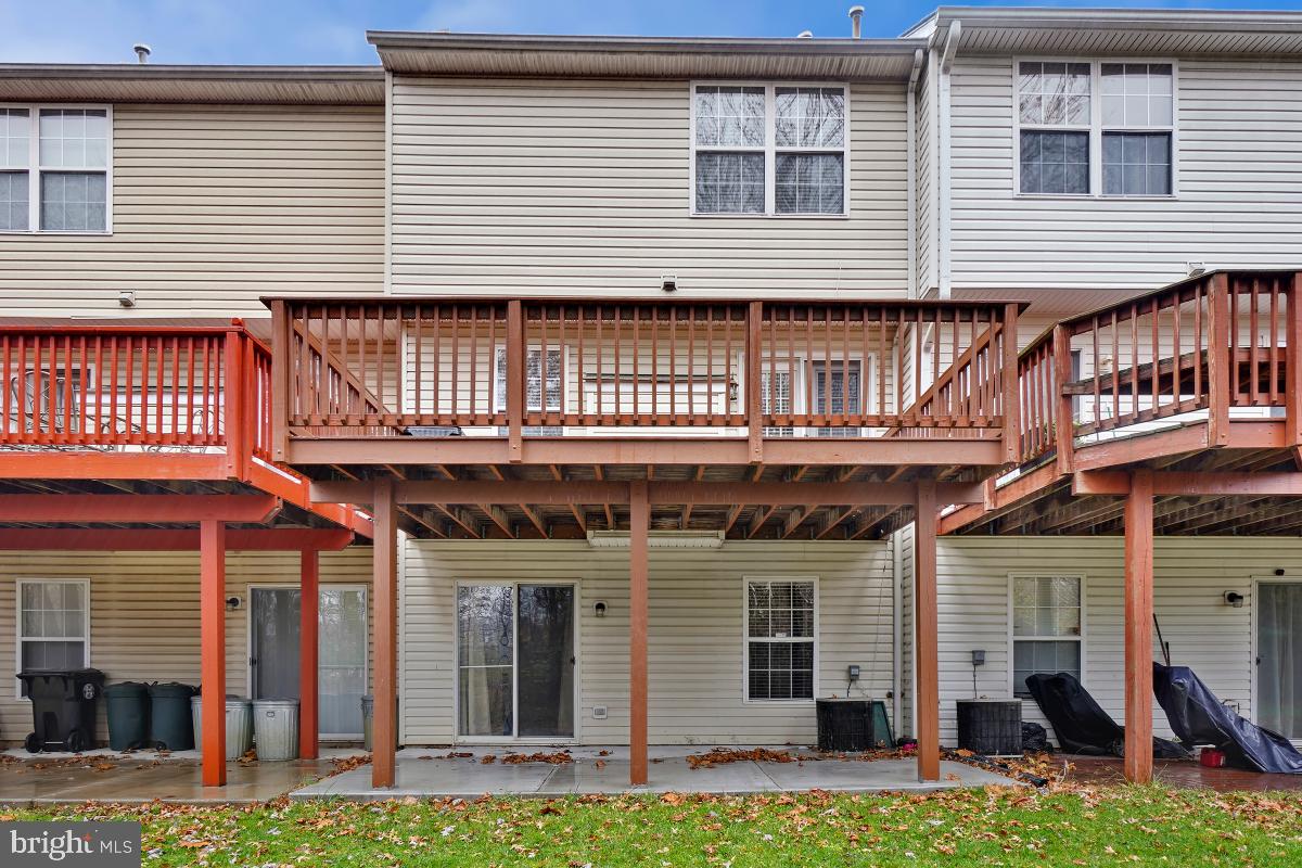 STONEGATE - Residential Lease