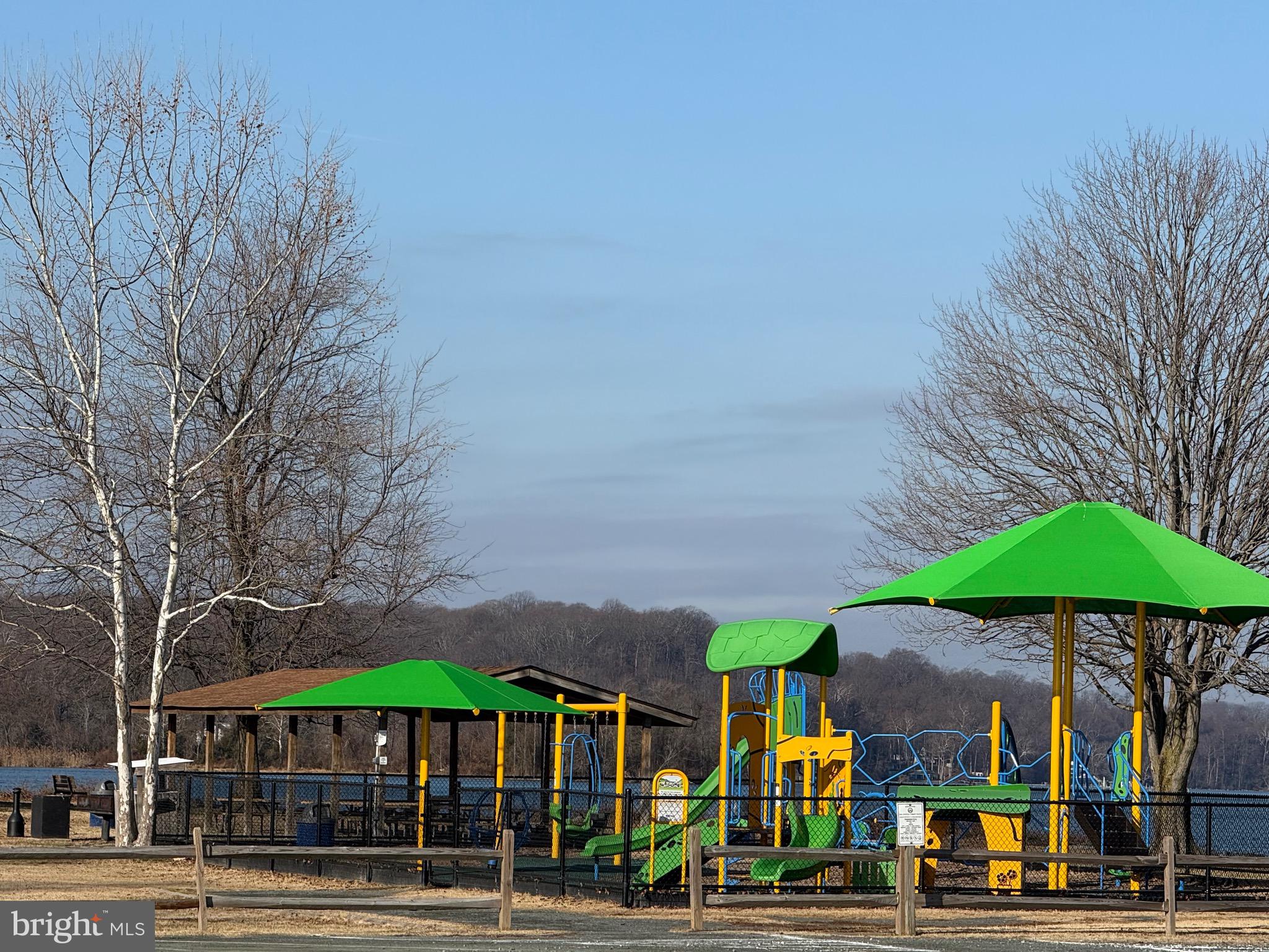 CAMP GEARY ESTATES - Residential