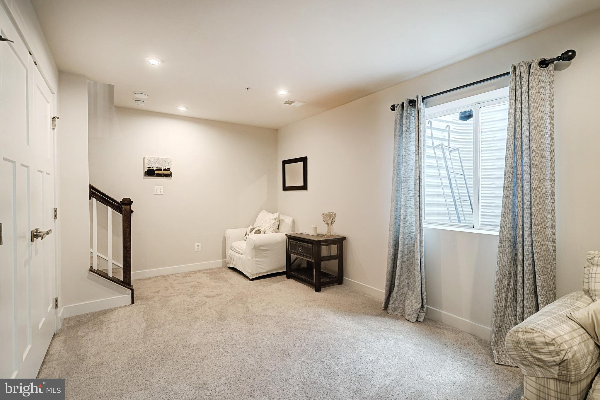 REGENTS GLEN TOWNHOME - Residential
