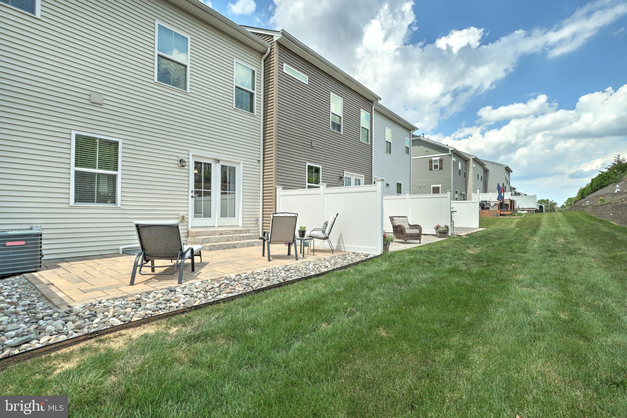 REGENTS GLEN TOWNHOME - Residential